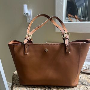 Tory Burch brown purse
